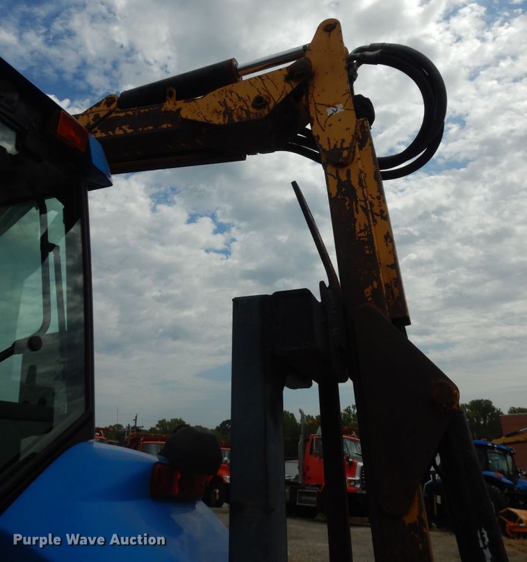 image for item DM3191 2002 New Holland TS110  tractor