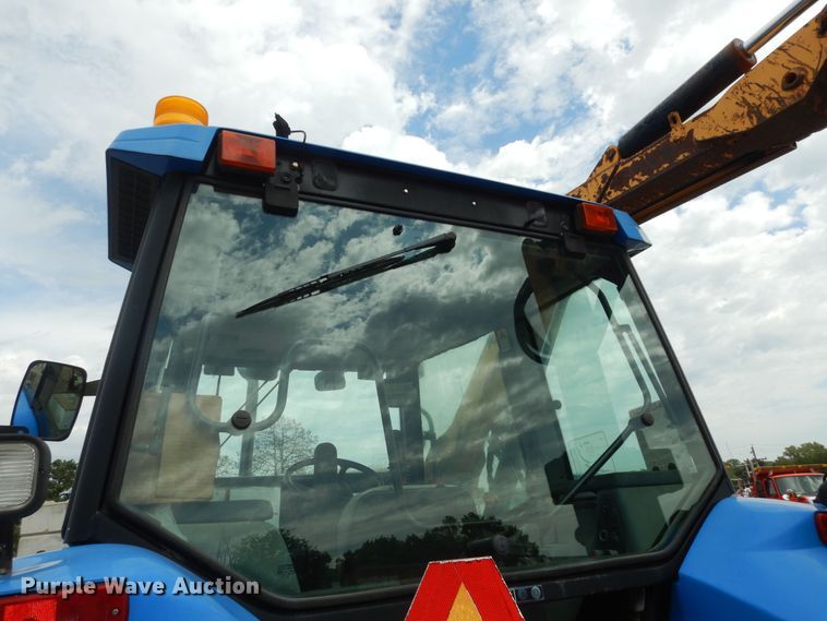 image for item DM3191 2002 New Holland TS110  tractor