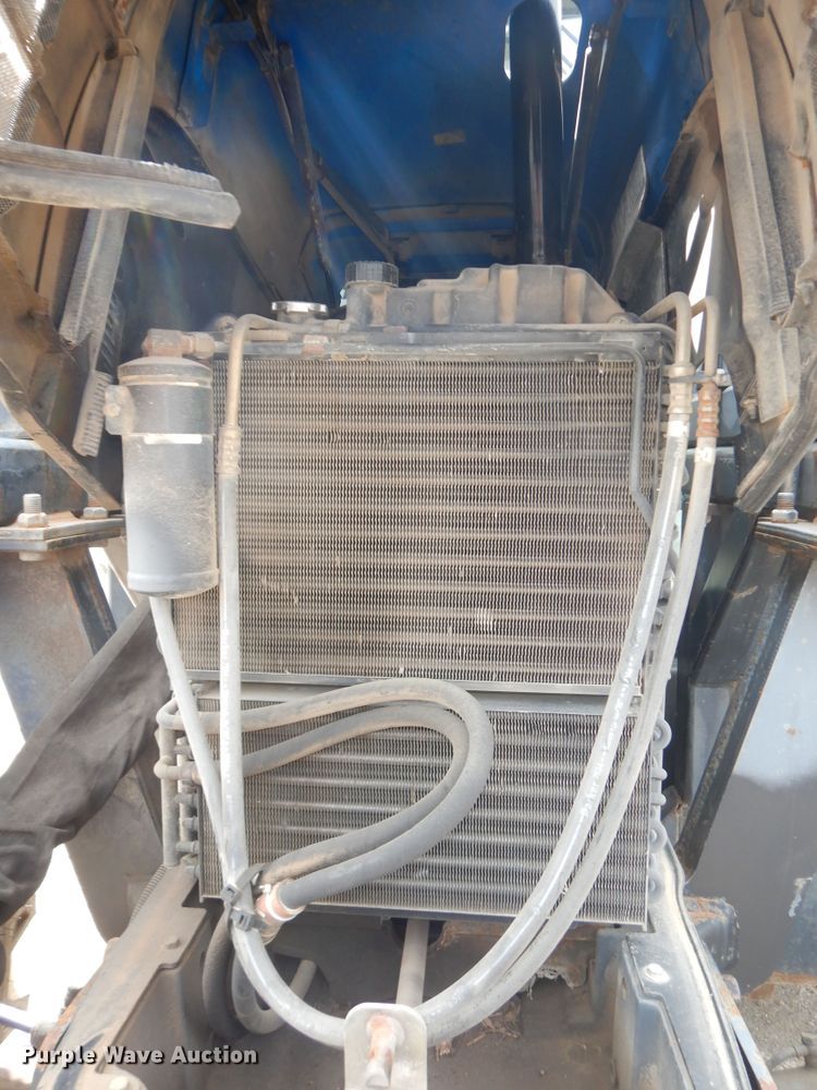 image for item DM3191 2002 New Holland TS110  tractor