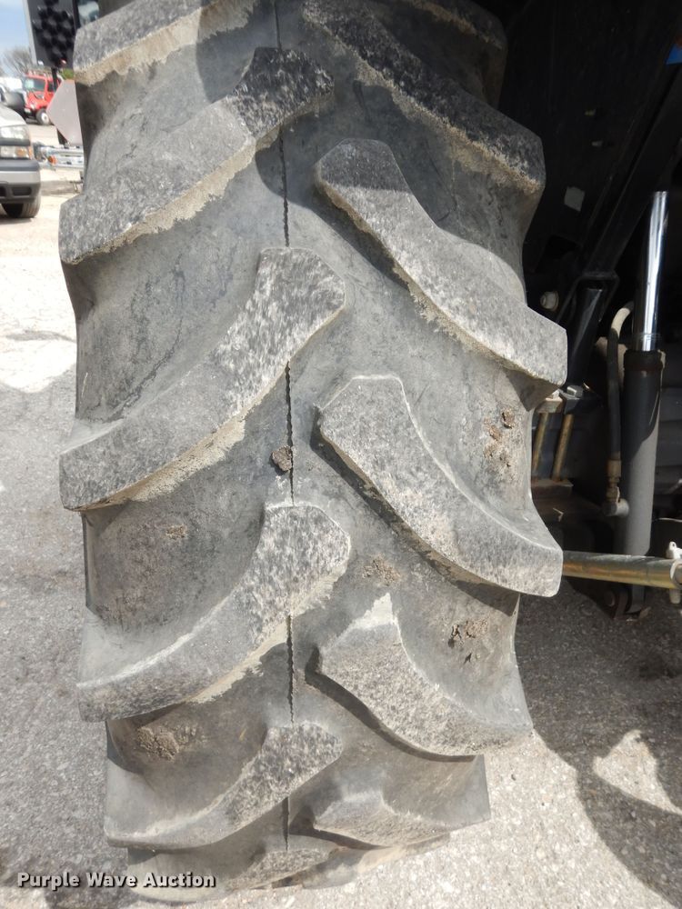 image for item DM3191 2002 New Holland TS110  tractor