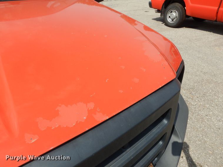 image for item DM3192 2006 Ford F250 Super Duty XL  pickup truck