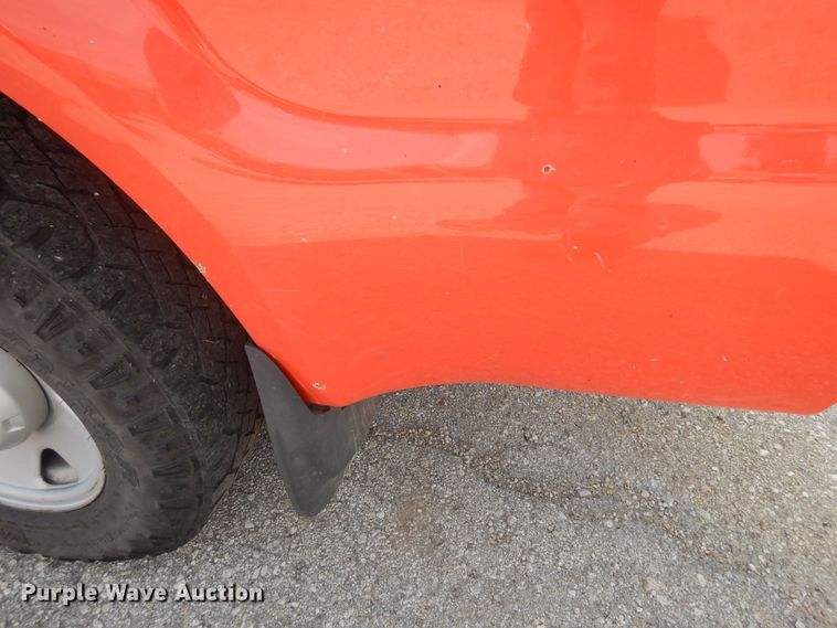 image for item DM3192 2006 Ford F250 Super Duty XL  pickup truck