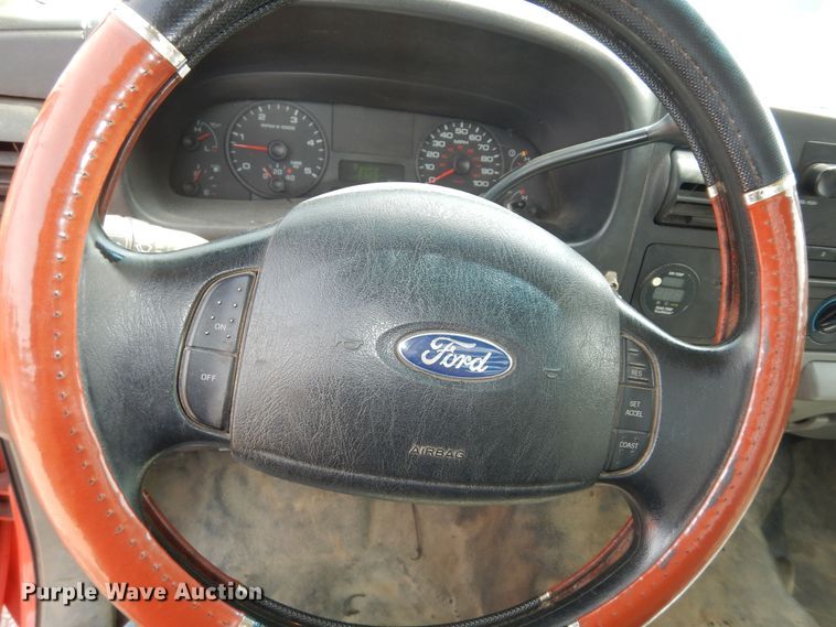 image for item DM3192 2006 Ford F250 Super Duty XL  pickup truck