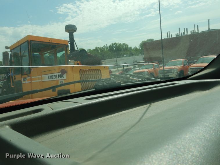 image for item DM3192 2006 Ford F250 Super Duty XL  pickup truck