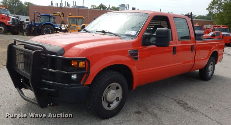 image for item DM3193 2008 Ford F250 Super Duty XL  Crew Cab pickup truck