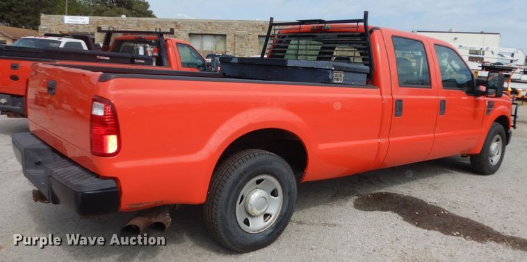 image for item DM3193 2008 Ford F250 Super Duty XL  Crew Cab pickup truck