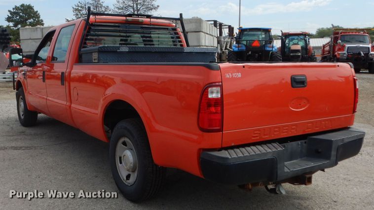 image for item DM3193 2008 Ford F250 Super Duty XL  Crew Cab pickup truck