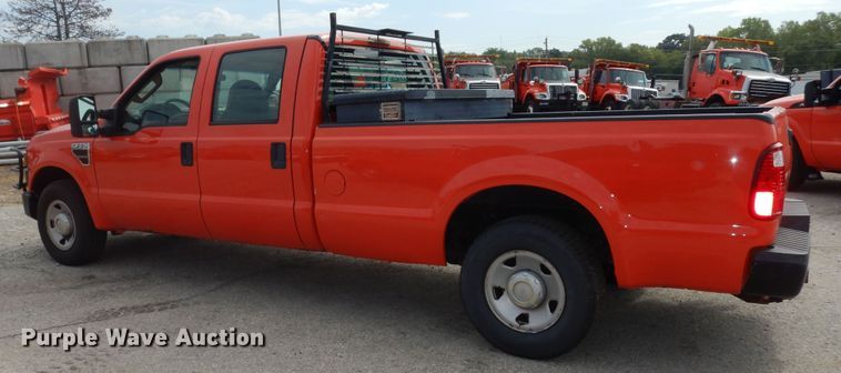 image for item DM3193 2008 Ford F250 Super Duty XL  Crew Cab pickup truck