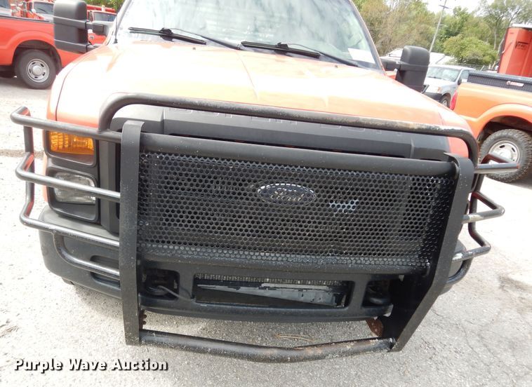 image for item DM3193 2008 Ford F250 Super Duty XL  Crew Cab pickup truck