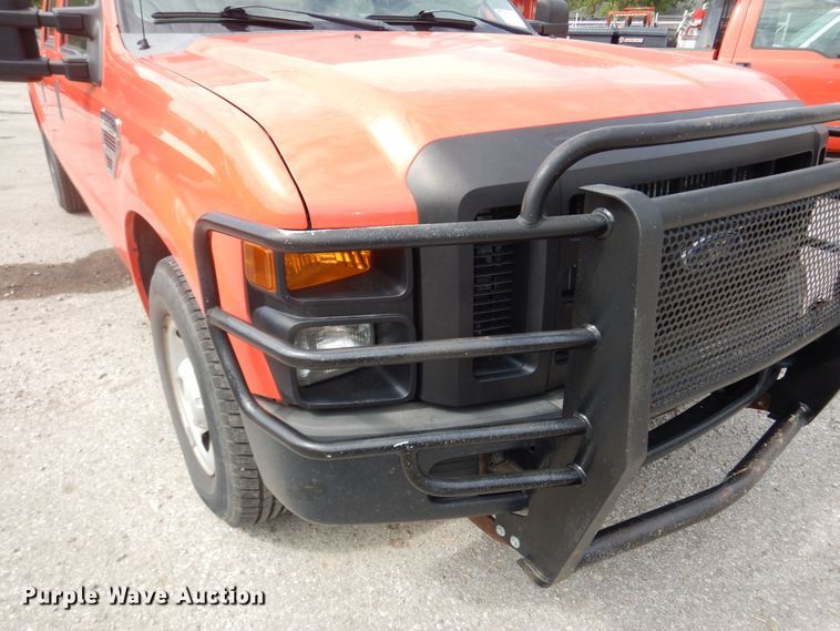 image for item DM3193 2008 Ford F250 Super Duty XL  Crew Cab pickup truck