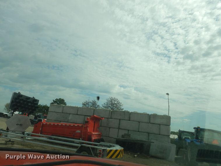 image for item DM3193 2008 Ford F250 Super Duty XL  Crew Cab pickup truck