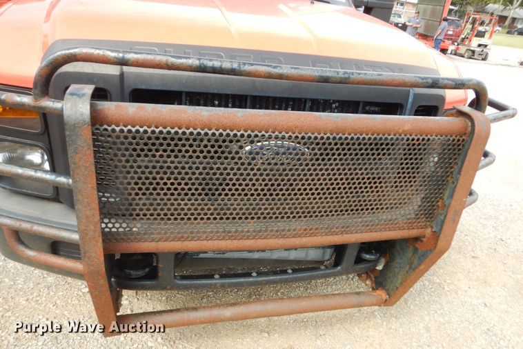 image for item DM3194 2009 Ford F250 Super Duty XL  pickup truck
