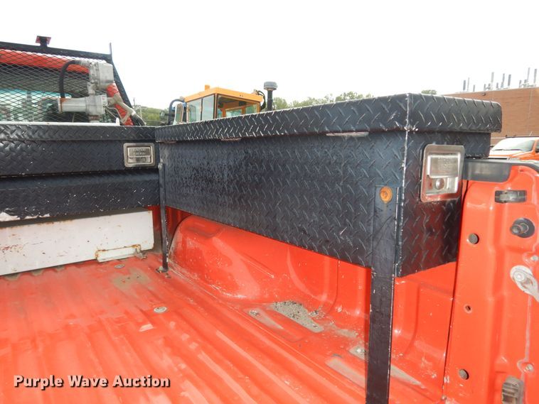 image for item DM3194 2009 Ford F250 Super Duty XL  pickup truck