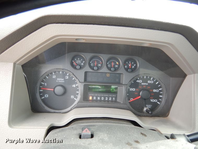 image for item DM3194 2009 Ford F250 Super Duty XL  pickup truck