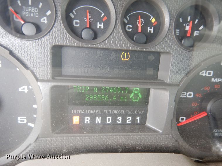 image for item DM3194 2009 Ford F250 Super Duty XL  pickup truck