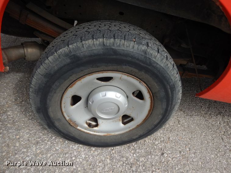 image for item DM3194 2009 Ford F250 Super Duty XL  pickup truck