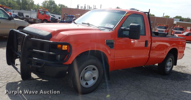 image for item DM3195 2009 Ford F250 Super Duty XL  pickup truck