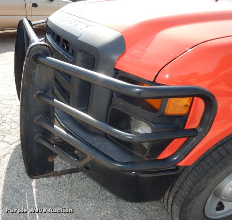 image for item DM3195 2009 Ford F250 Super Duty XL  pickup truck