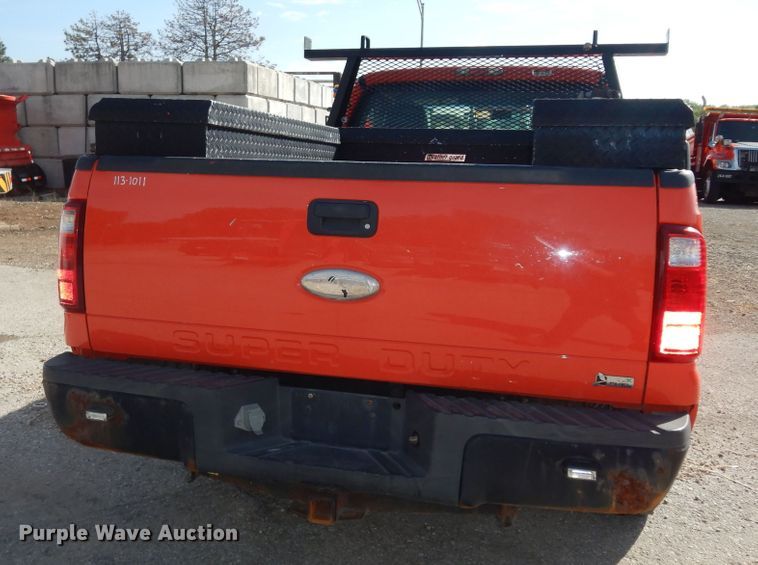 image for item DM3196 2011 Ford F250 Super Duty XL  pickup truck