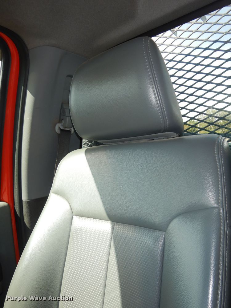 image for item DM3196 2011 Ford F250 Super Duty XL  pickup truck