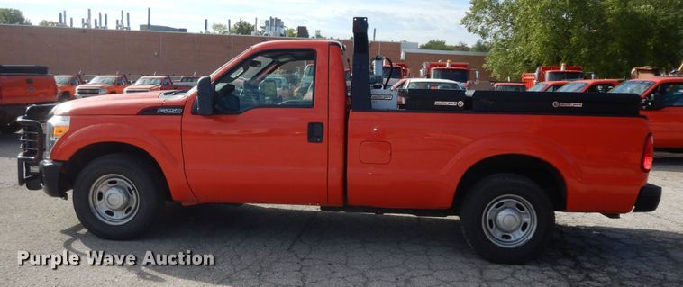 image for item DM3197 2011 Ford F250 Super Duty XL  pickup truck