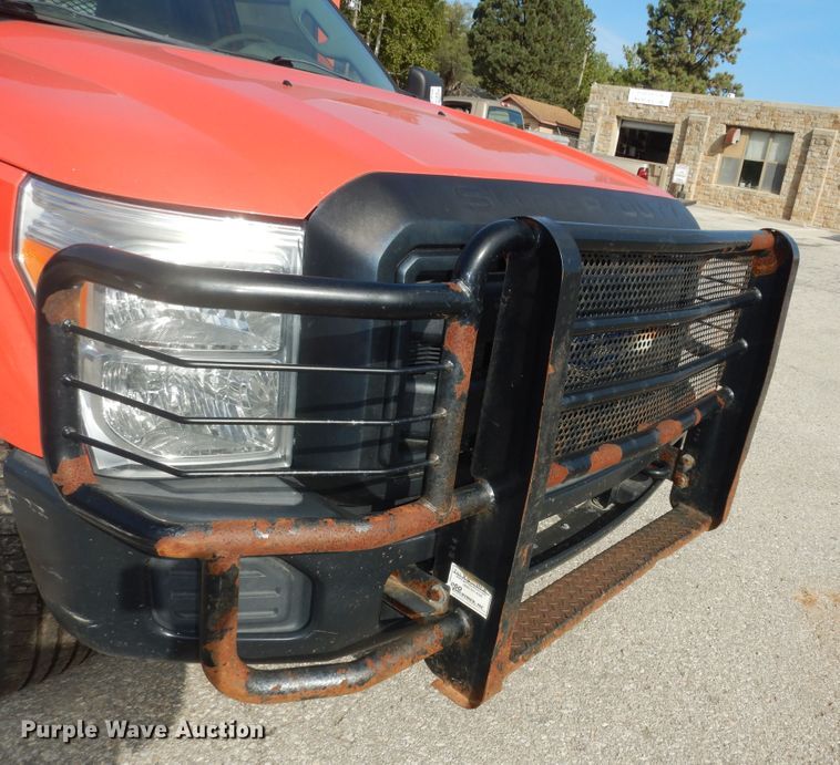 image for item DM3197 2011 Ford F250 Super Duty XL  pickup truck