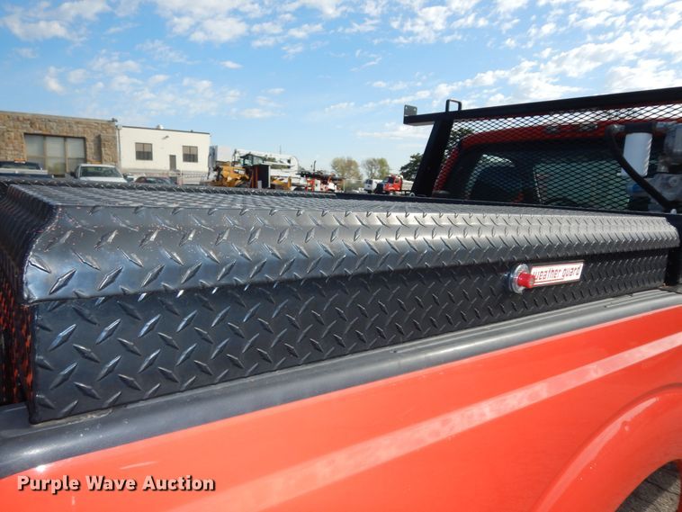 image for item DM3197 2011 Ford F250 Super Duty XL  pickup truck