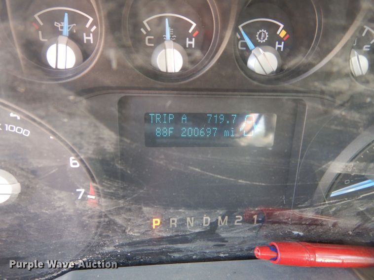 image for item DM3197 2011 Ford F250 Super Duty XL  pickup truck