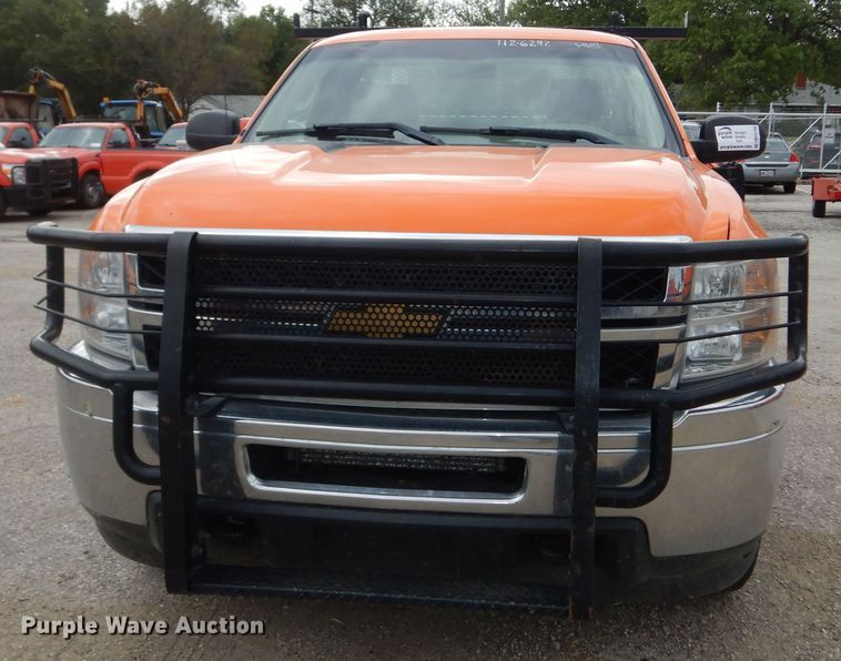 image for item DM3199 2012 Chevrolet Silverado 2500HD  pickup truck