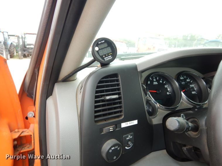 image for item DM3199 2012 Chevrolet Silverado 2500HD  pickup truck