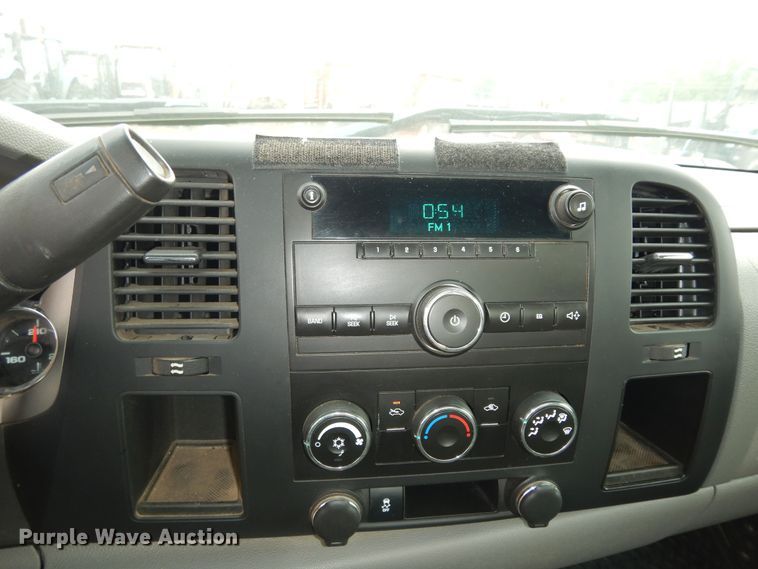 image for item DM3199 2012 Chevrolet Silverado 2500HD  pickup truck