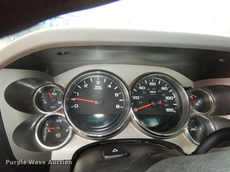 image for item DM3199 2012 Chevrolet Silverado 2500HD  pickup truck