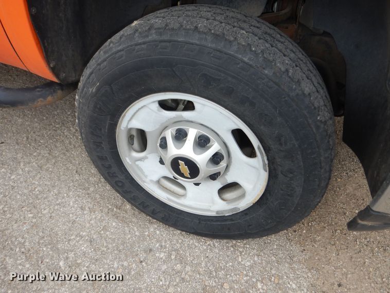 image for item DM3199 2012 Chevrolet Silverado 2500HD  pickup truck