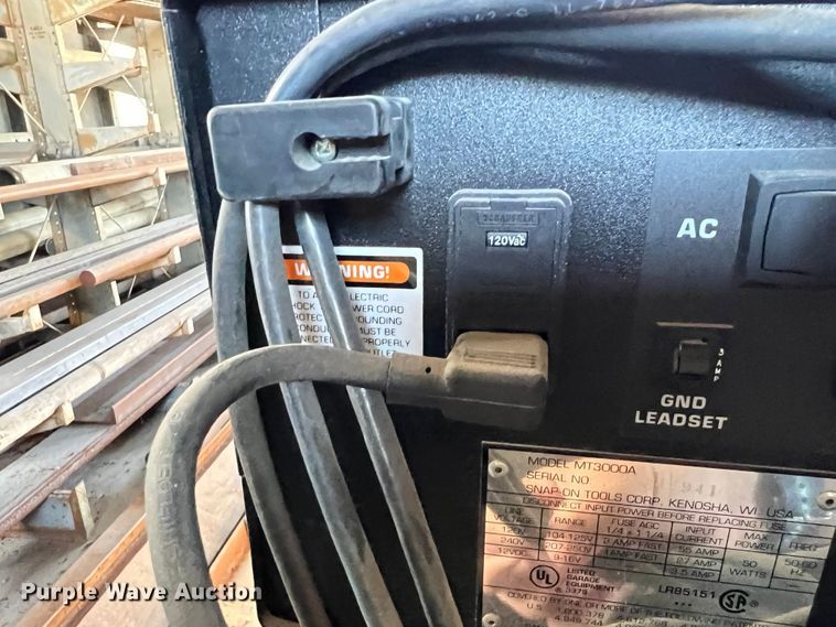 image for item IX9508 1994 Snap-on MT3000A  oscilloscope