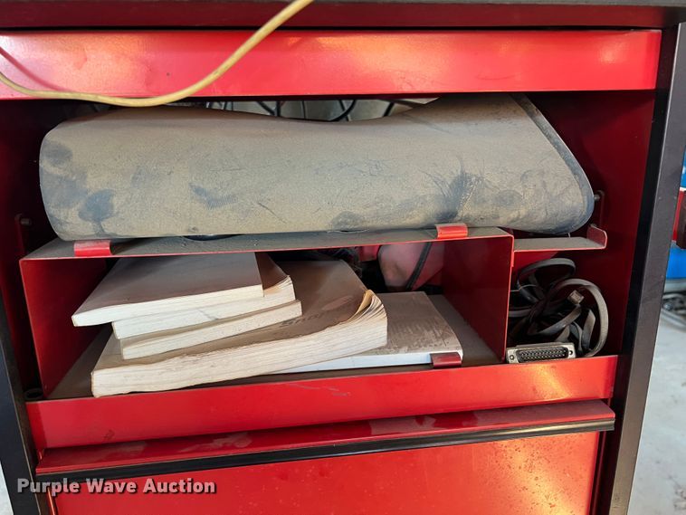 image for item IX9508 1994 Snap-on MT3000A  oscilloscope