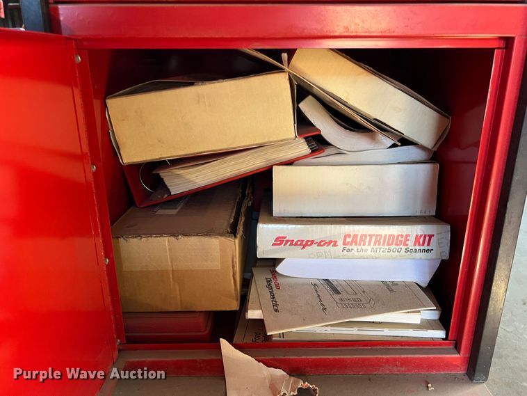 image for item IX9508 1994 Snap-on MT3000A  oscilloscope