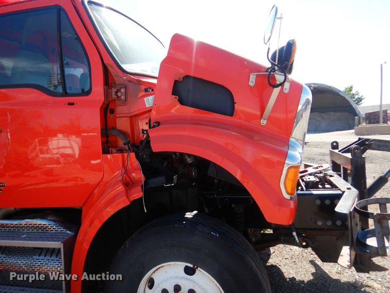 image for item JA9713 2009 Sterling LT7501  dump truck