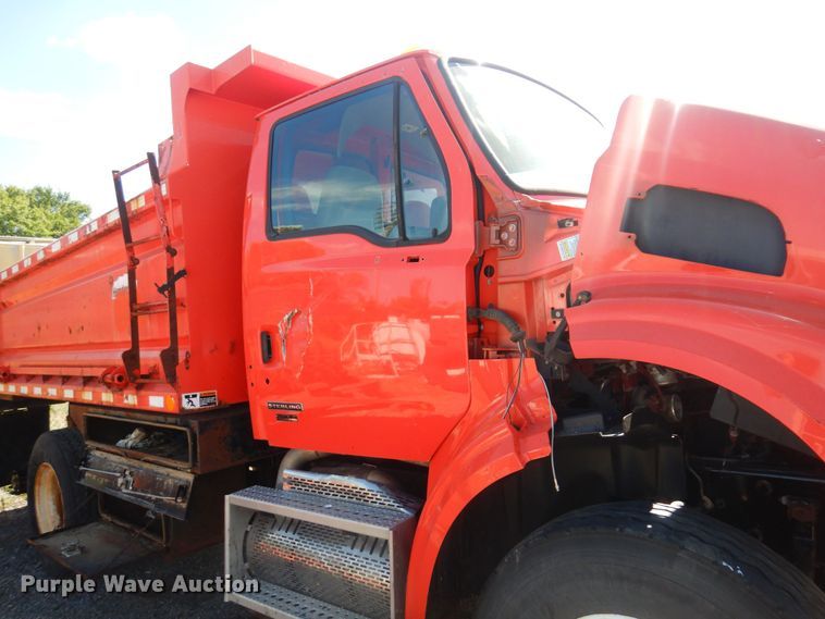 image for item JA9713 2009 Sterling LT7501  dump truck