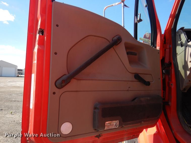 image for item JA9713 2009 Sterling LT7501  dump truck