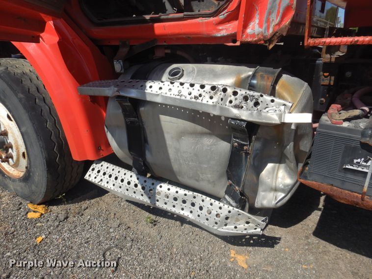 image for item JA9713 2009 Sterling LT7501  dump truck