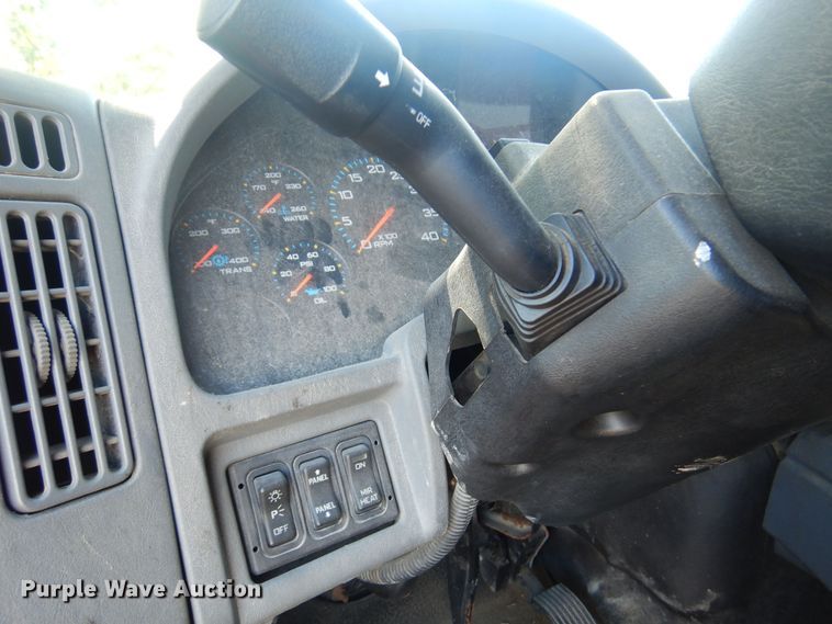 image for item JA9715 2005 International 7400  dump truck