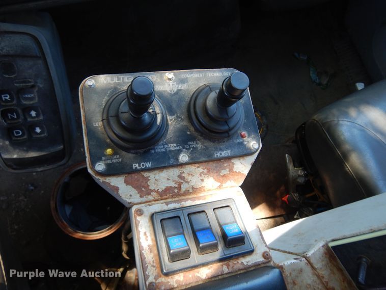 image for item JA9715 2005 International 7400  dump truck