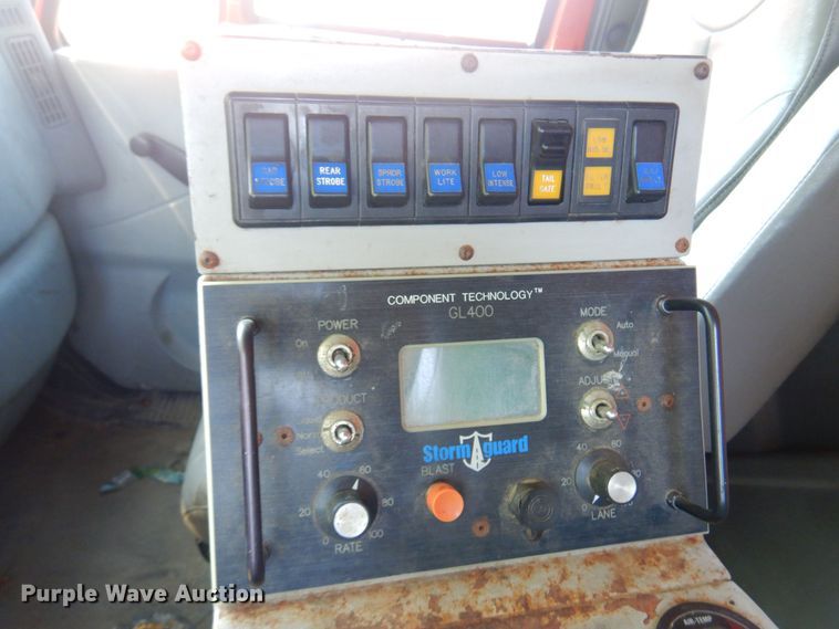 image for item JA9715 2005 International 7400  dump truck