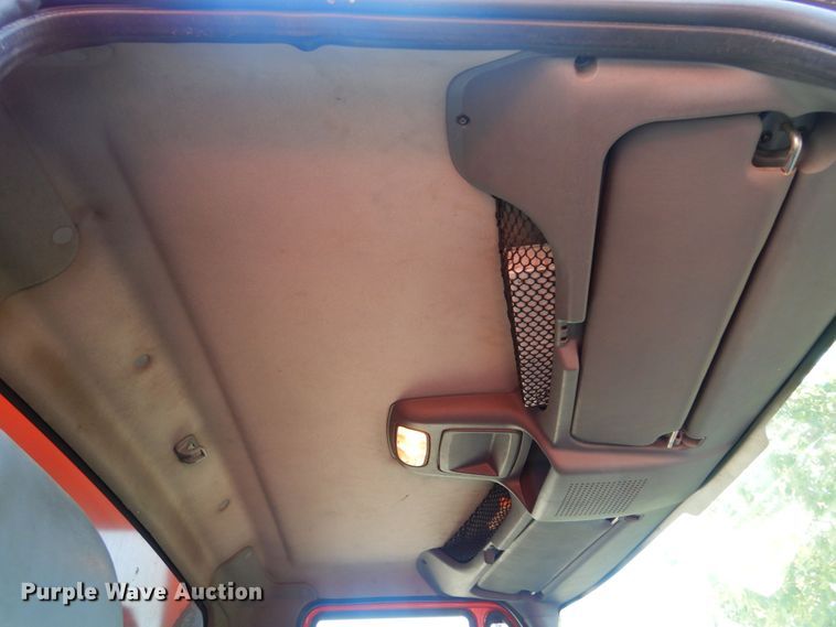 image for item JA9715 2005 International 7400  dump truck