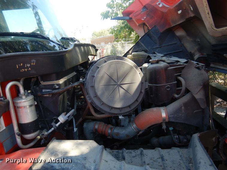 image for item JA9715 2005 International 7400  dump truck