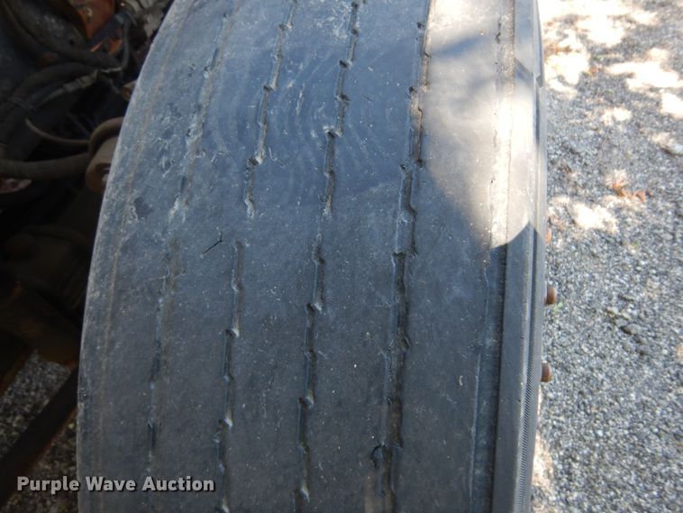 image for item JA9715 2005 International 7400  dump truck