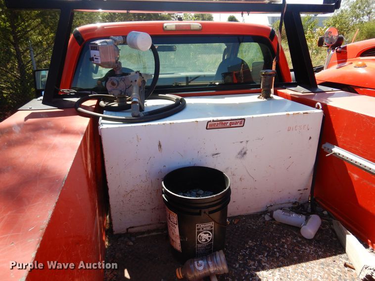 image for item JA9716 2009 Ford F250 Super Duty  utility bed pickup truck