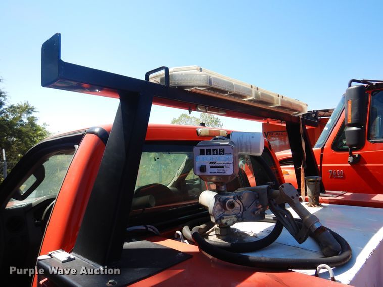 image for item JA9716 2009 Ford F250 Super Duty  utility bed pickup truck