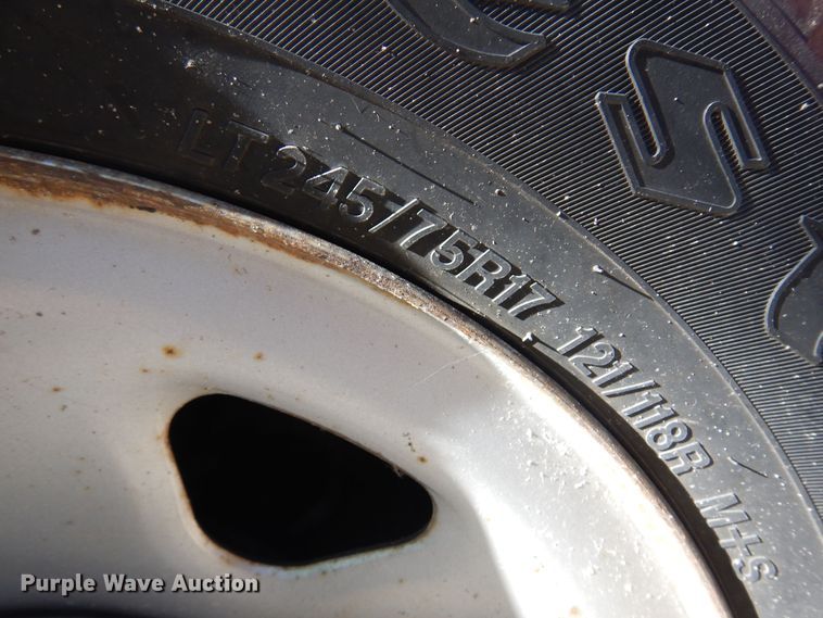 image for item JA9716 2009 Ford F250 Super Duty  utility bed pickup truck