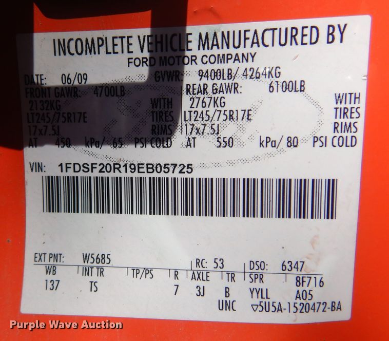 image for item JA9716 2009 Ford F250 Super Duty  utility bed pickup truck